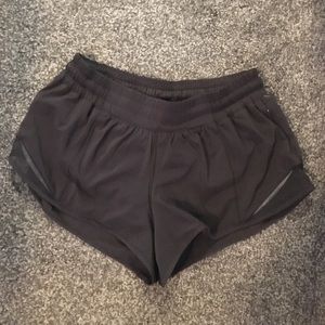 Lululemon Hotty Hot Short 2.5” BLACK